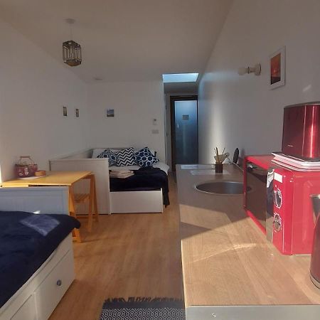 The Apple Tree Apartment Chestfield Bagian luar foto