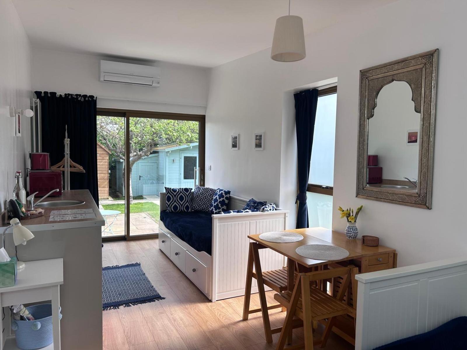 The Apple Tree Apartment Chestfield Bagian luar foto